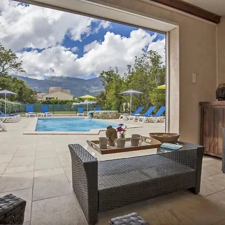 Bel A Avec Piscine Apartment *