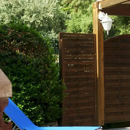 Bel A Avec Piscine Pietracorbara